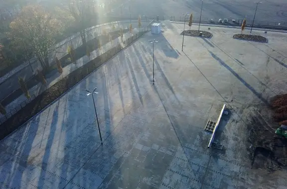 4923