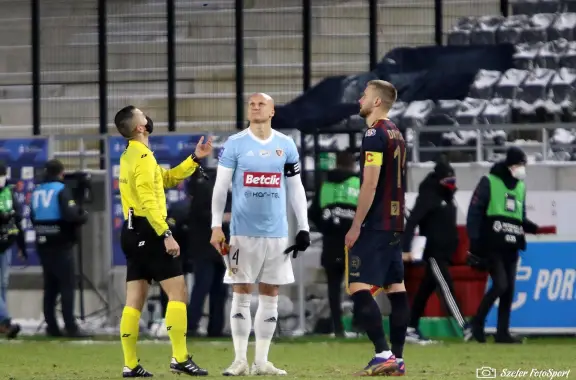 2893